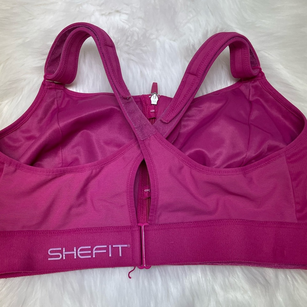 | SHEFIT | ultimate sports bra. Size XL